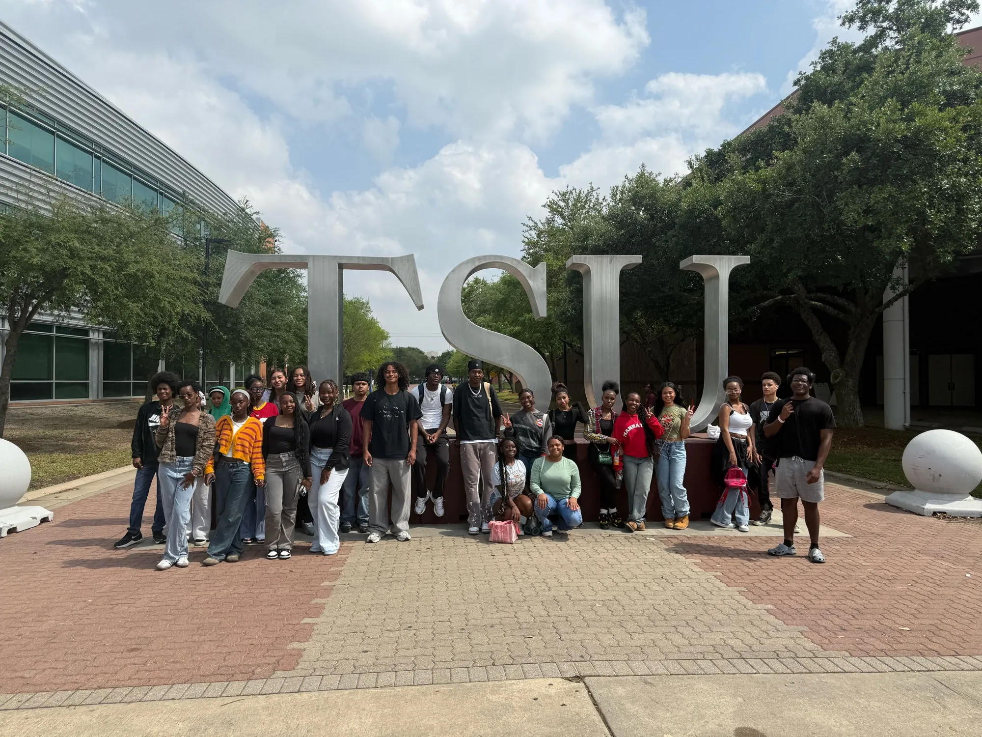 Austin ISD students visiting Texas Southern University campus